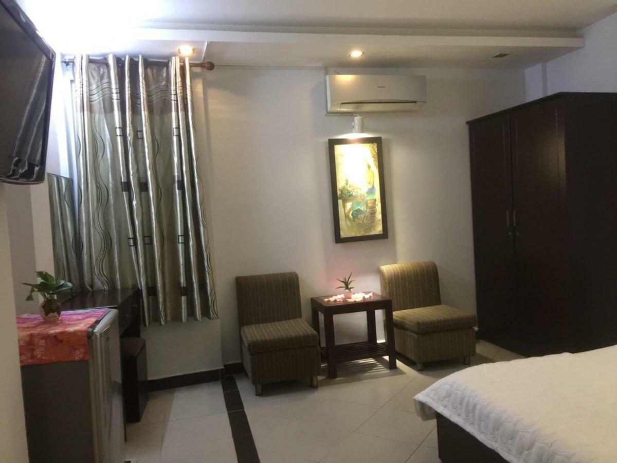 ホテルPhong Cao Cap - 543/65 Nguyen Dinh Chieu ホーチミン市 エクステリア 写真